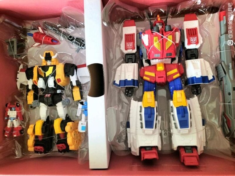 In Hand Image Of HasLab Transformers Victory Saber  (8 of 27)